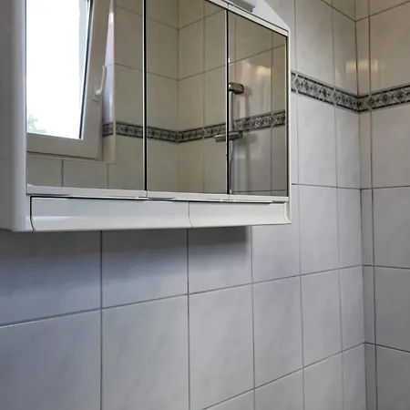 Apartment Mit Pool, Spielplatz Direkt Am Balatonmariafurdo